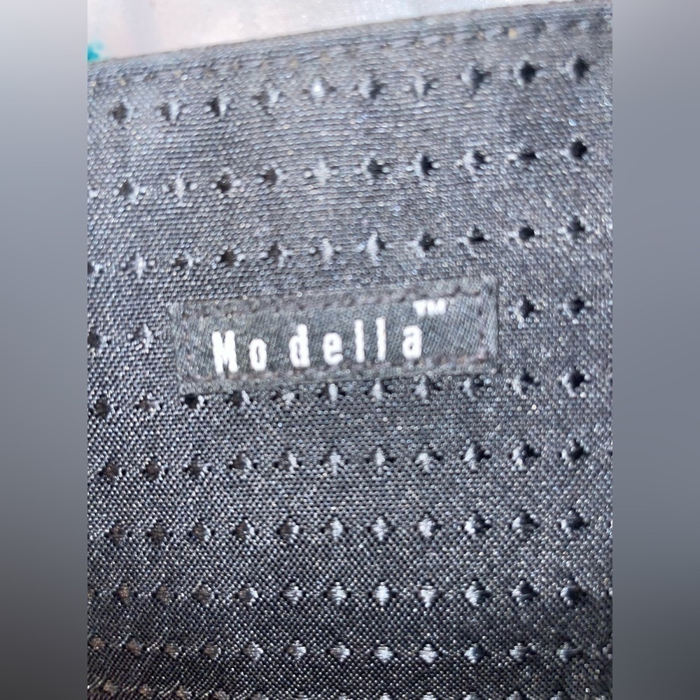 NWOT BLACK MODELLA SHOULDER HANDBAG WITH DESIGN - Picture 3 of 9